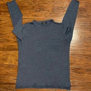 Zara long sleeve extremely soft. Like new. Size M